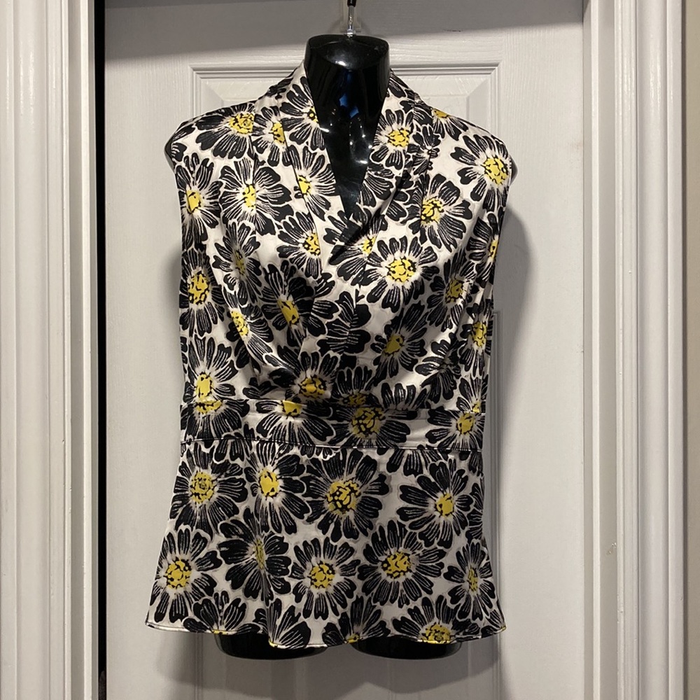 Ann Taylor - Black Yellow Floral Flat Collar Sleeveless Blouse - Sz 8